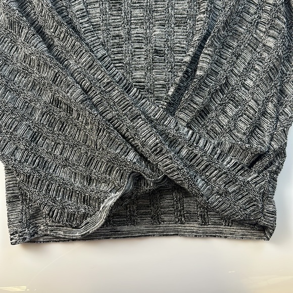 Eileeen Fisher Gray Cropped Top Y14-16 - Picture 4 of 4